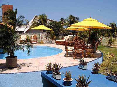 Piscina da Pousada Casa Dona Rosa - Cumbuco - Cear&aacute; - Brasil